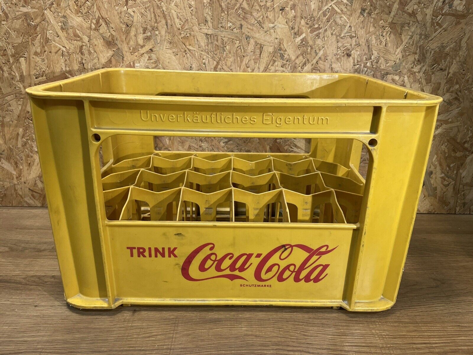 Antique Locker Case 24 Bottles Coca Cola, 