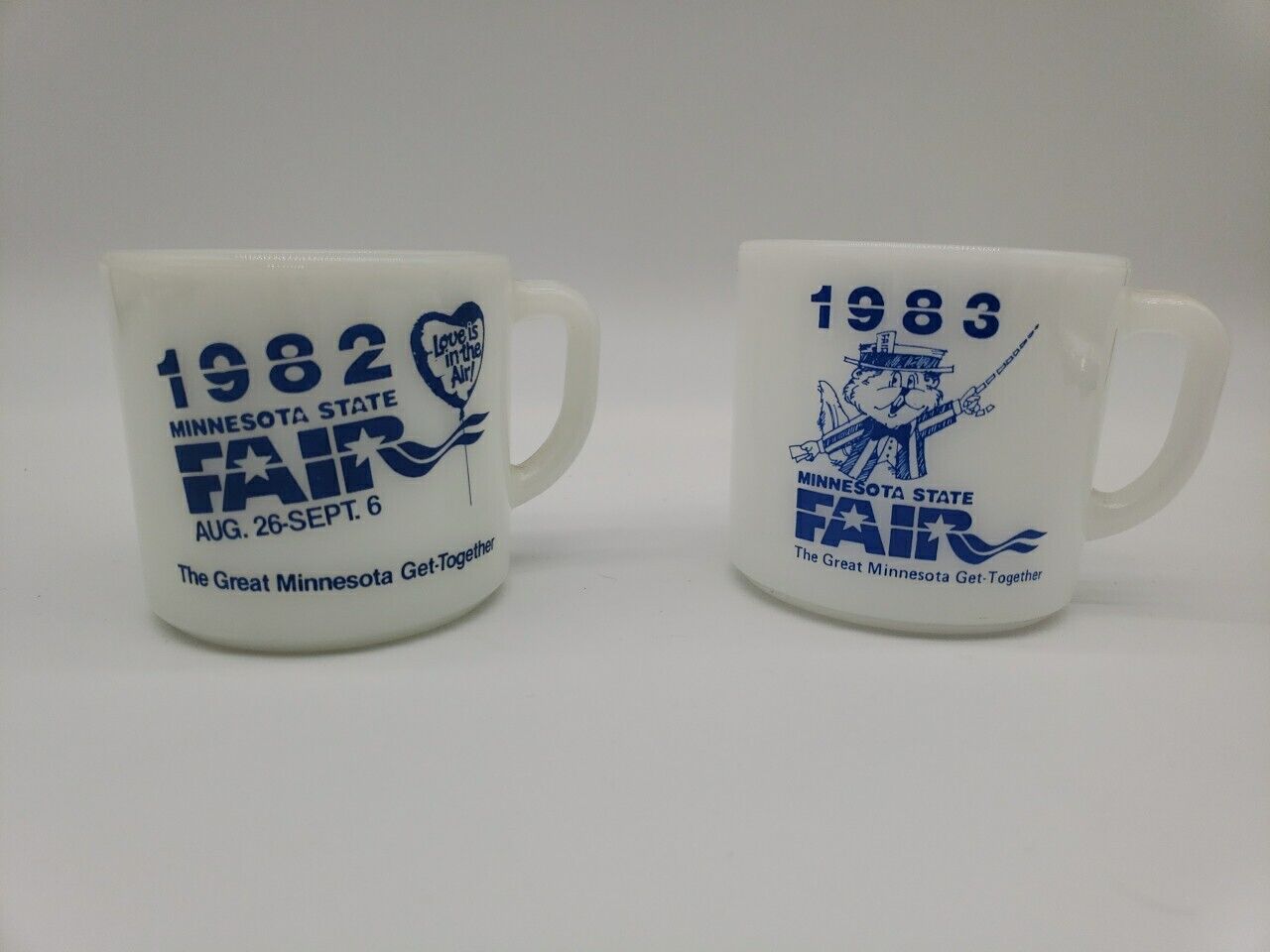 RARE VINTAGE 1982 - '83 MINNESOTA STATE FAIR COFFEE MUGS - MILK GLASS