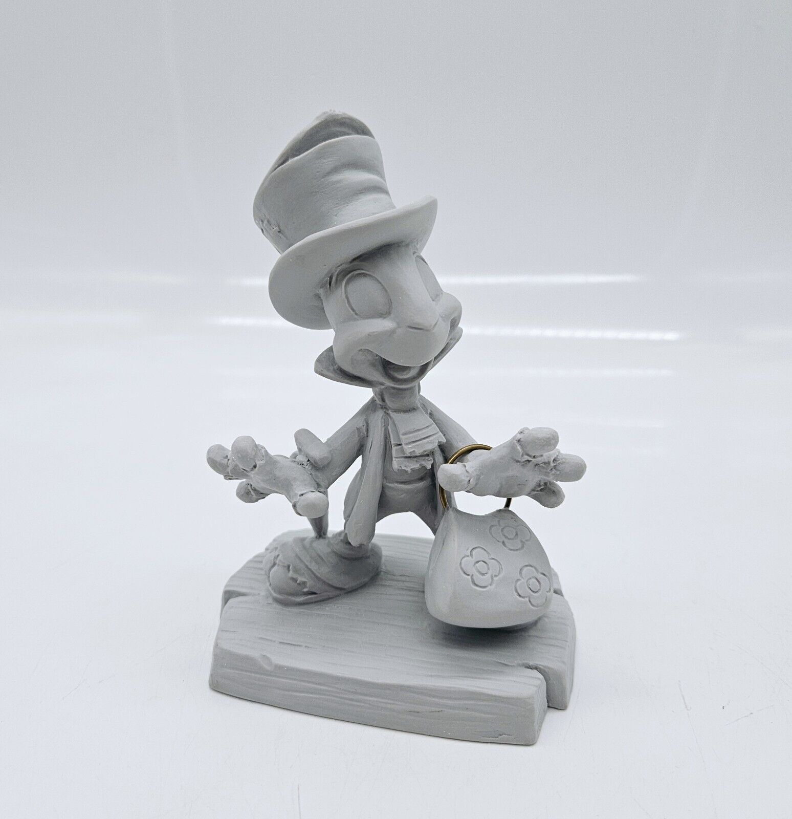 WDCC Disney Jiminy Cricket Figurine I Made Myself At Home White Phase 1