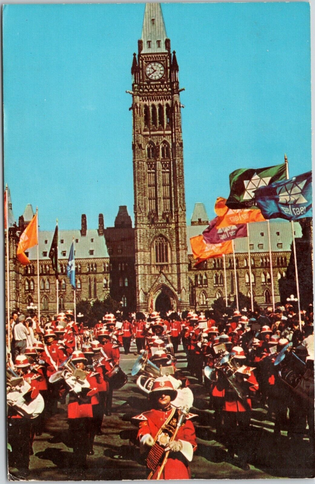 postcard ON Canada - Changing of the Guards on Parliament Hill  Ottawa