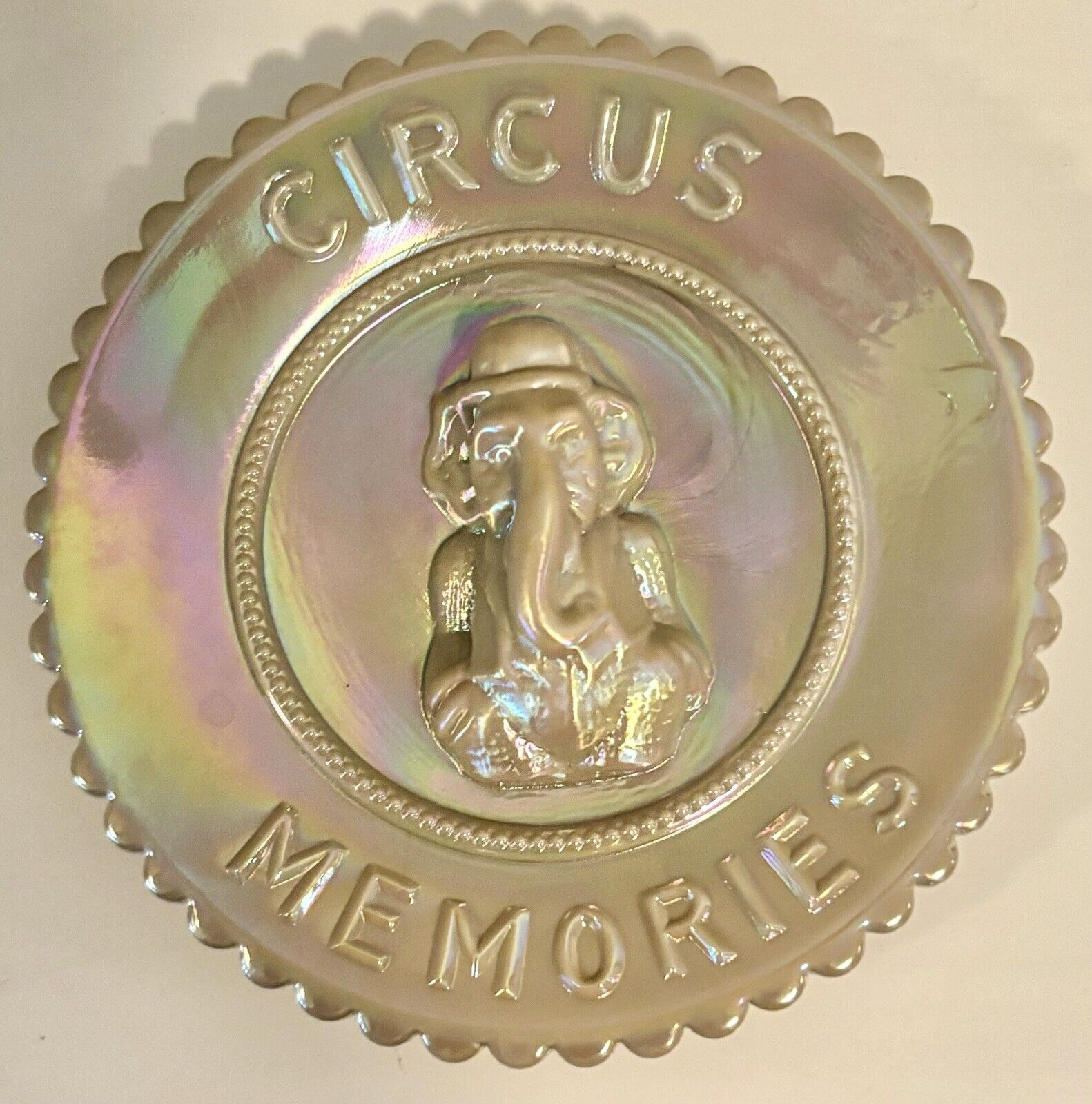 VTG Summit Art Glass Circus Memories Elephant Iridescent Carnival Plate 3.375”