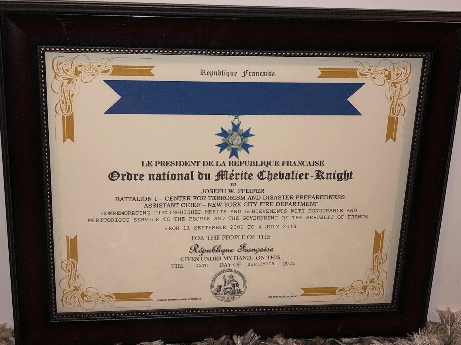 FRENCH NATIONAL ORDER OF MERIT / KNIGHT (COMMEMORATIVE CERTIFICATE)