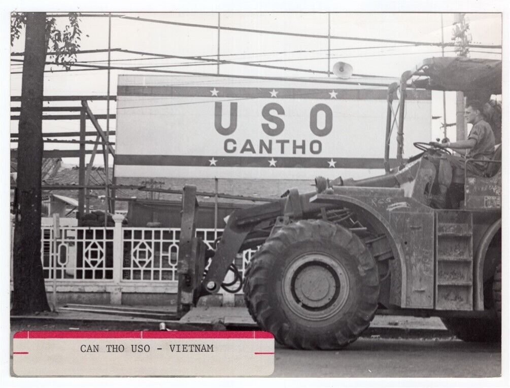 1960s Can Tho USO Sign South Vietnam 4.75x6.5 Original News Photo