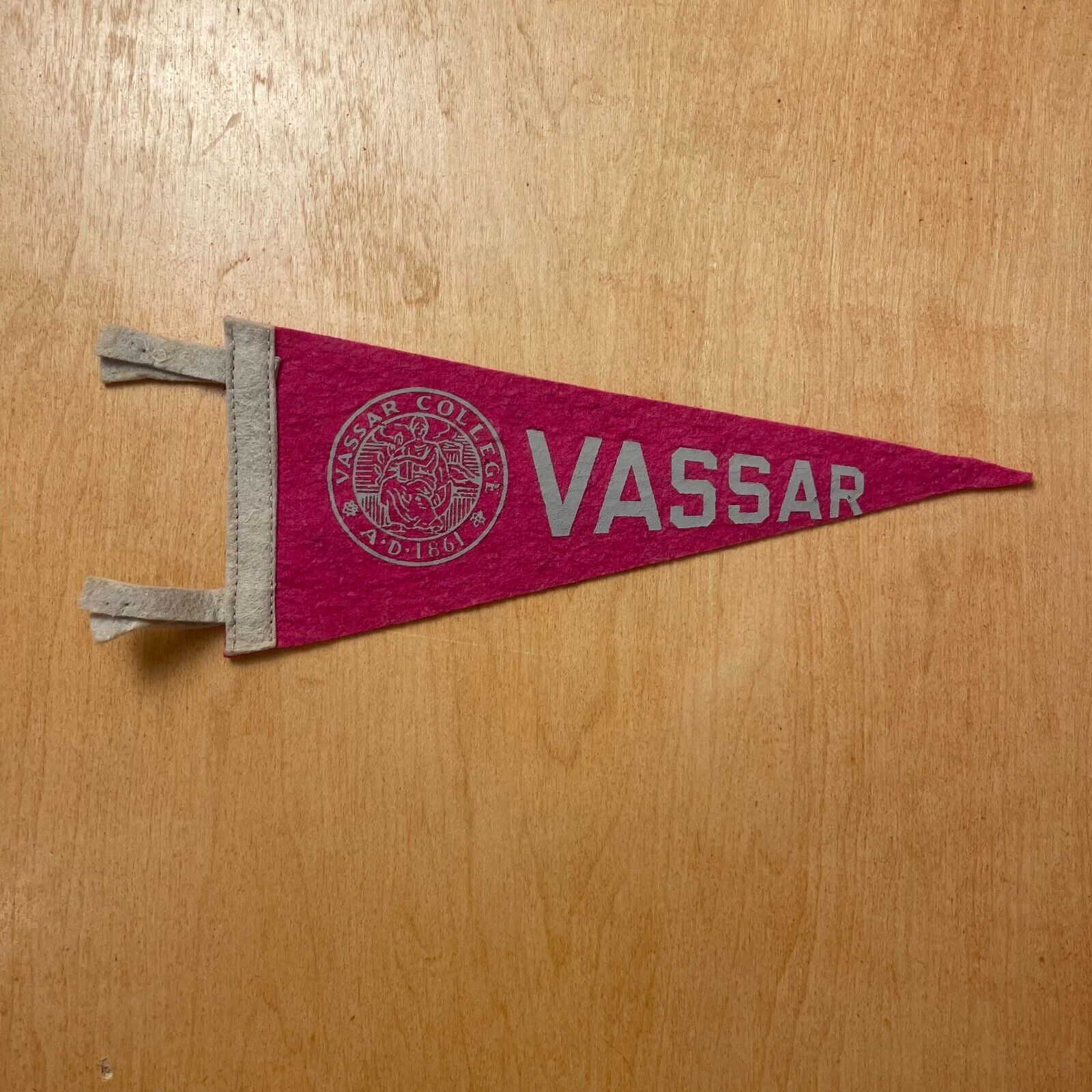 Vintage 1950s Vassar College 4x9 Felt Pennant Flag
