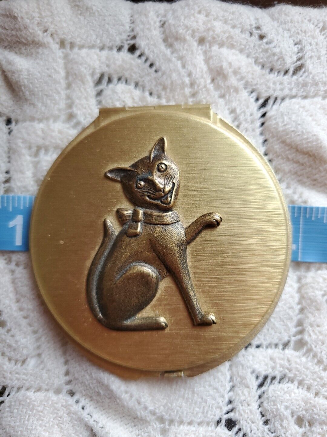 Vintage Brushed Gold Mirror Compact With Repose Smiling Cat Mid Century Modern?
