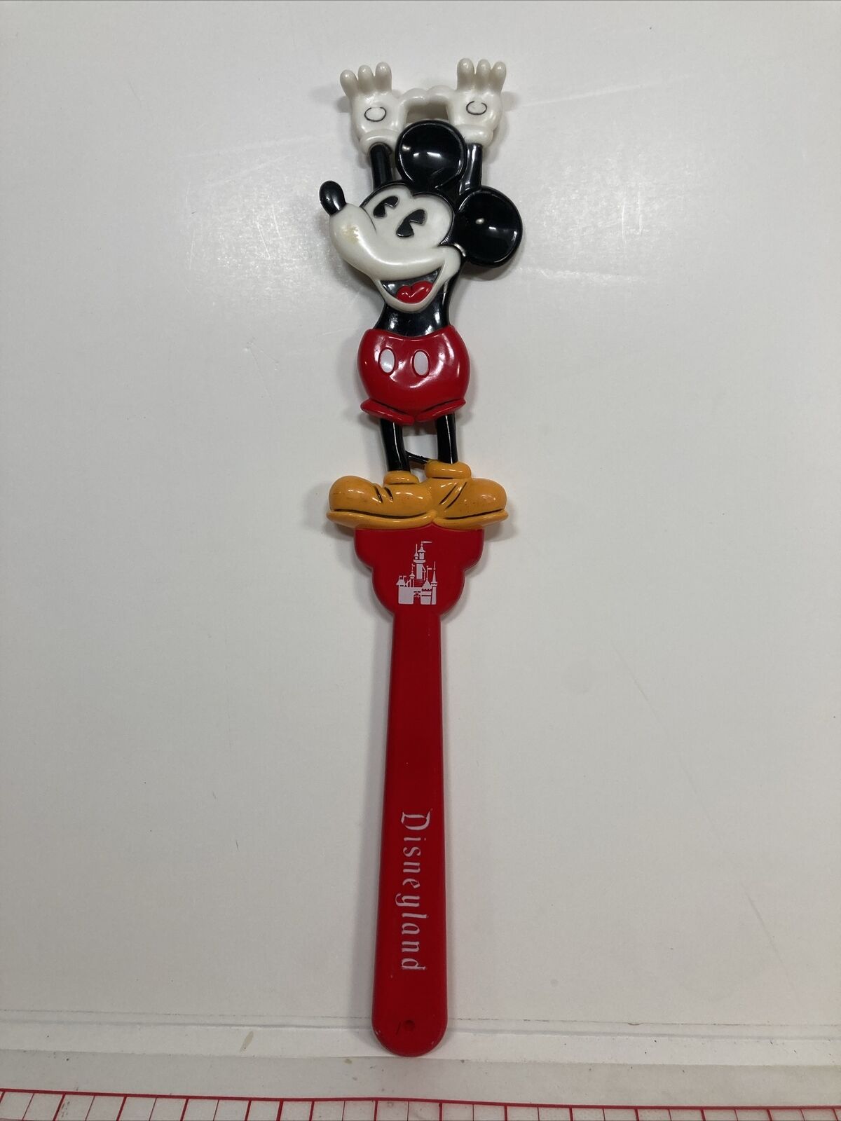 Vintage Disneyland Mickey Mouse Back Scratcher Souvenir B28