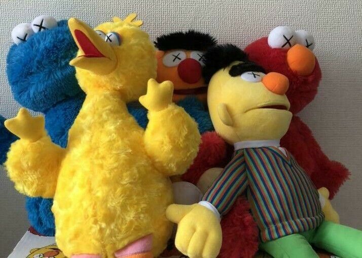 Kaws Sesame Street UNIQLO Plush LIMITED Complete Doll Toy set 5 items TV NO BOX
