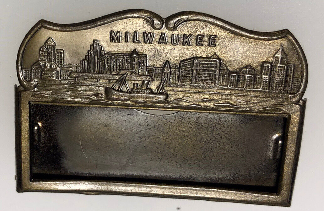Vintage Milwaukee Wisconsin Skyline Boat Lake Michigan Name Badge Pin Pinback WI