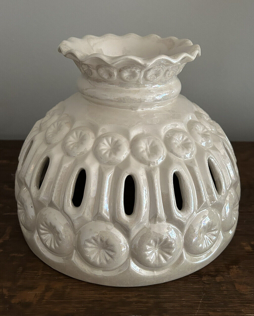 L.E.Smith Moon & Stars Luster White Ceramic Light Shade Vintage