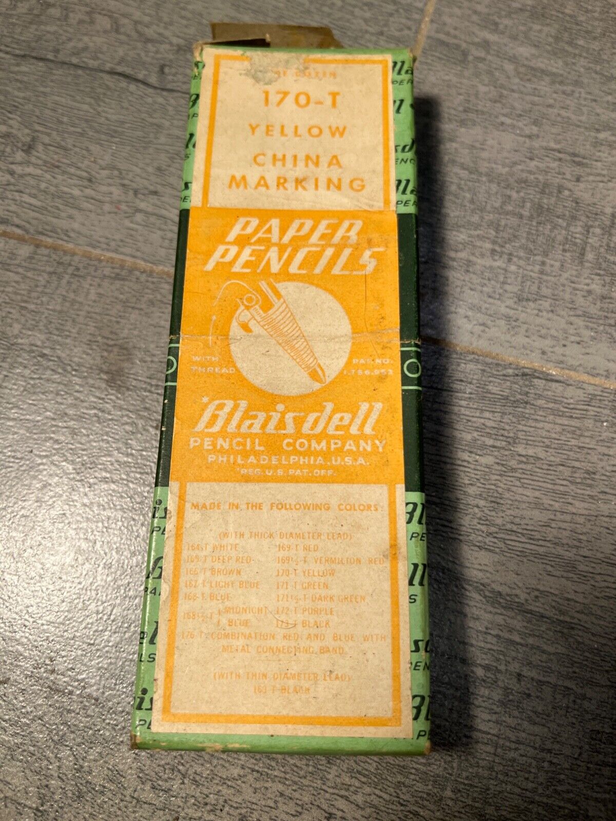 VINTAGE  BLAISDELL  PAPER WRAPPED PENCILS FULL BOX YELLOW