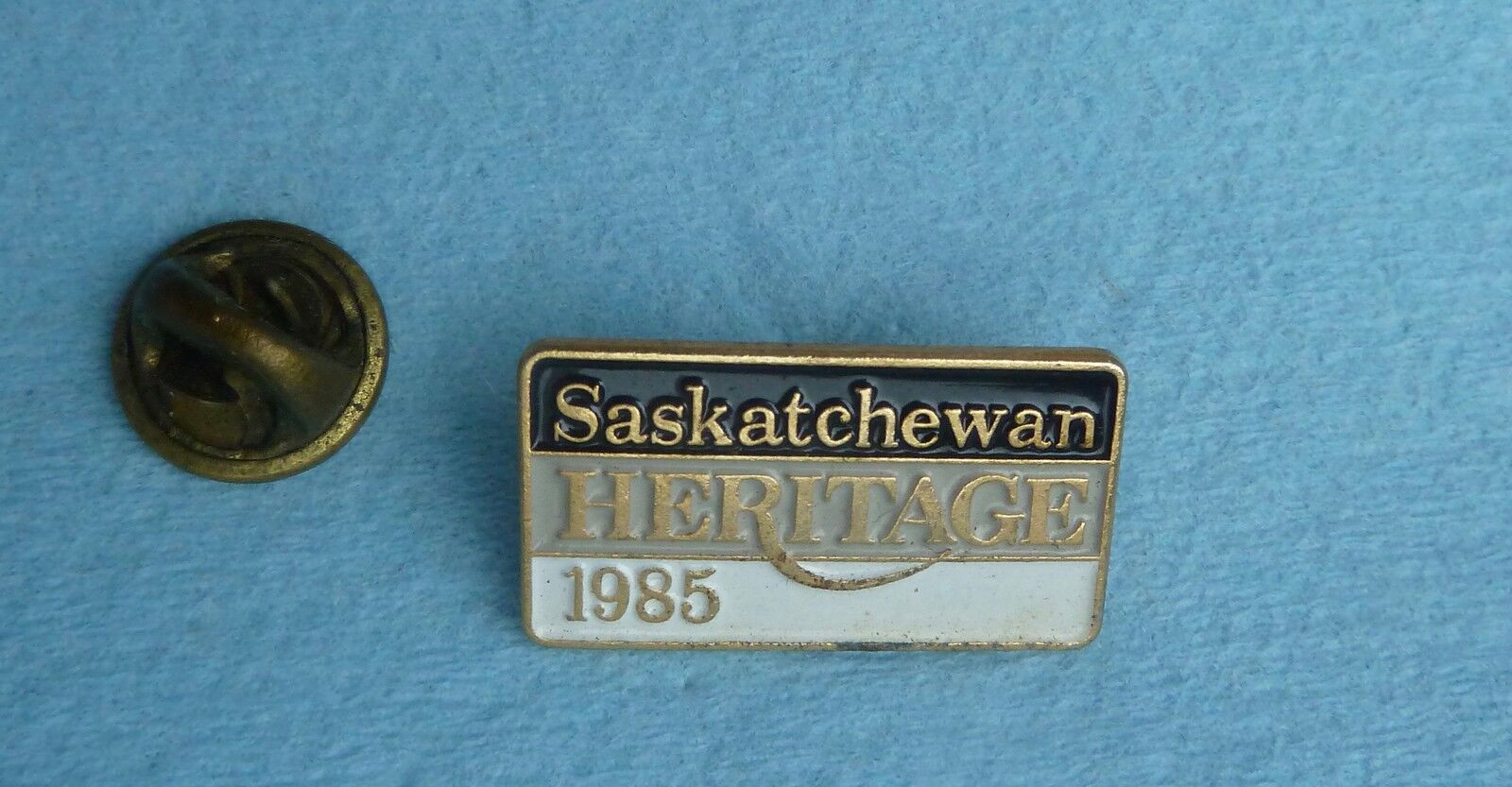 Saskatchewan Heritage 1985 Canada Lapel Pin