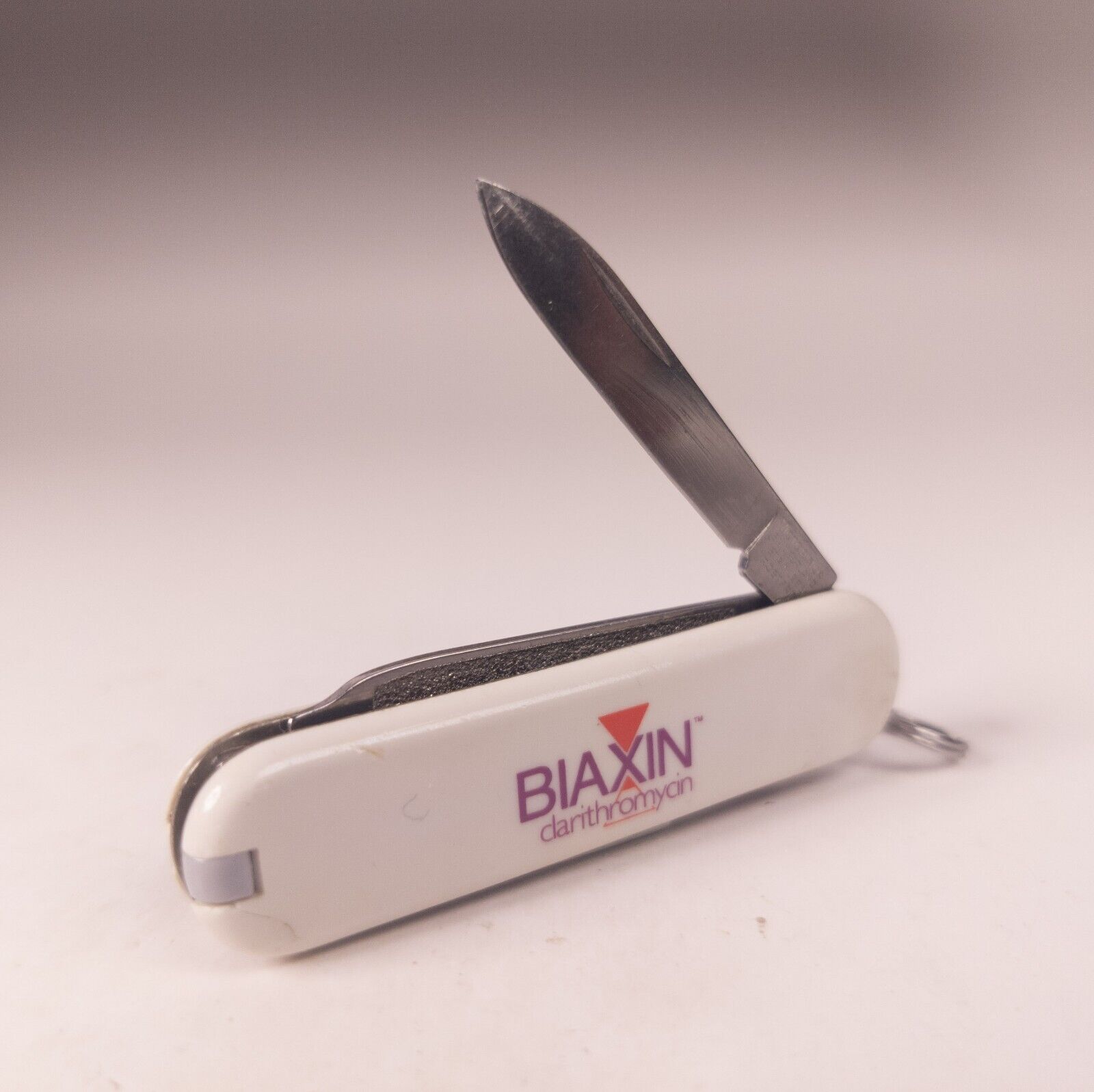 BIAXIN Logo Victorinox Swiss Army Knife Classic SD White 58mm
