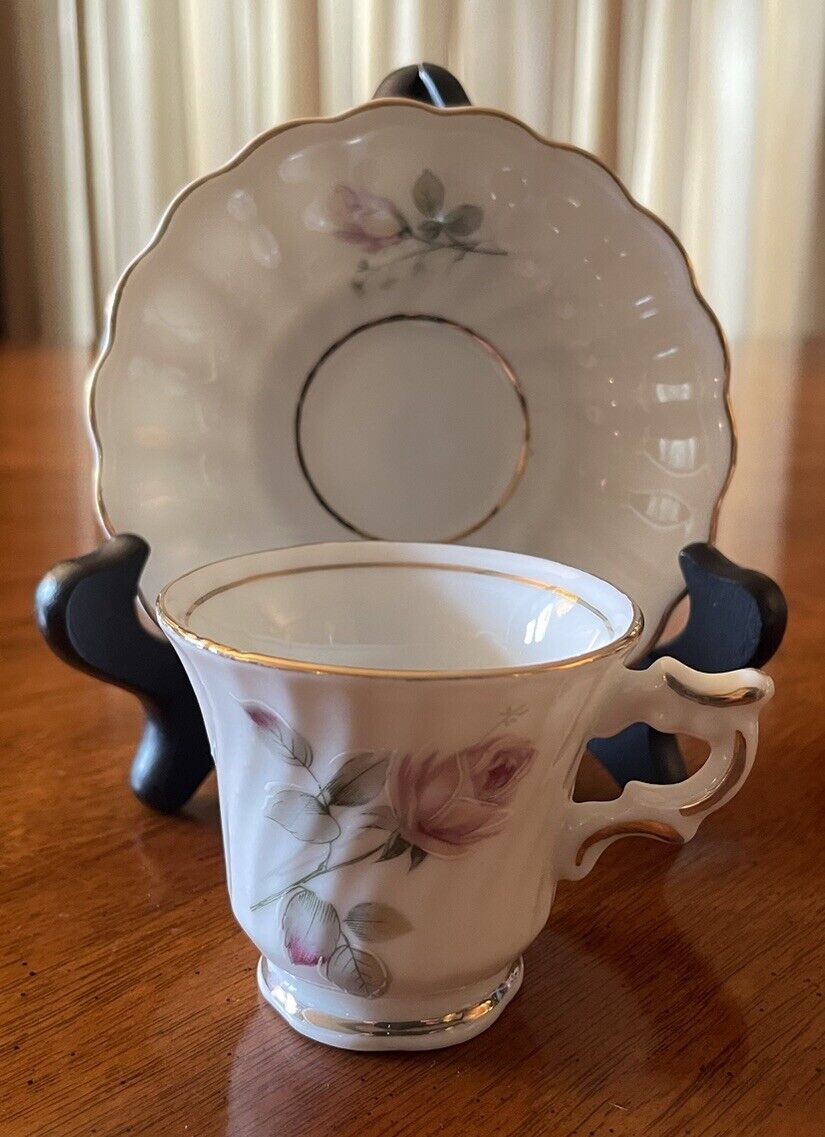 Antique SCHUMANN 5 Demitasse Porcelain Cup/Saucer Sets, Made In Bavaria, Germany