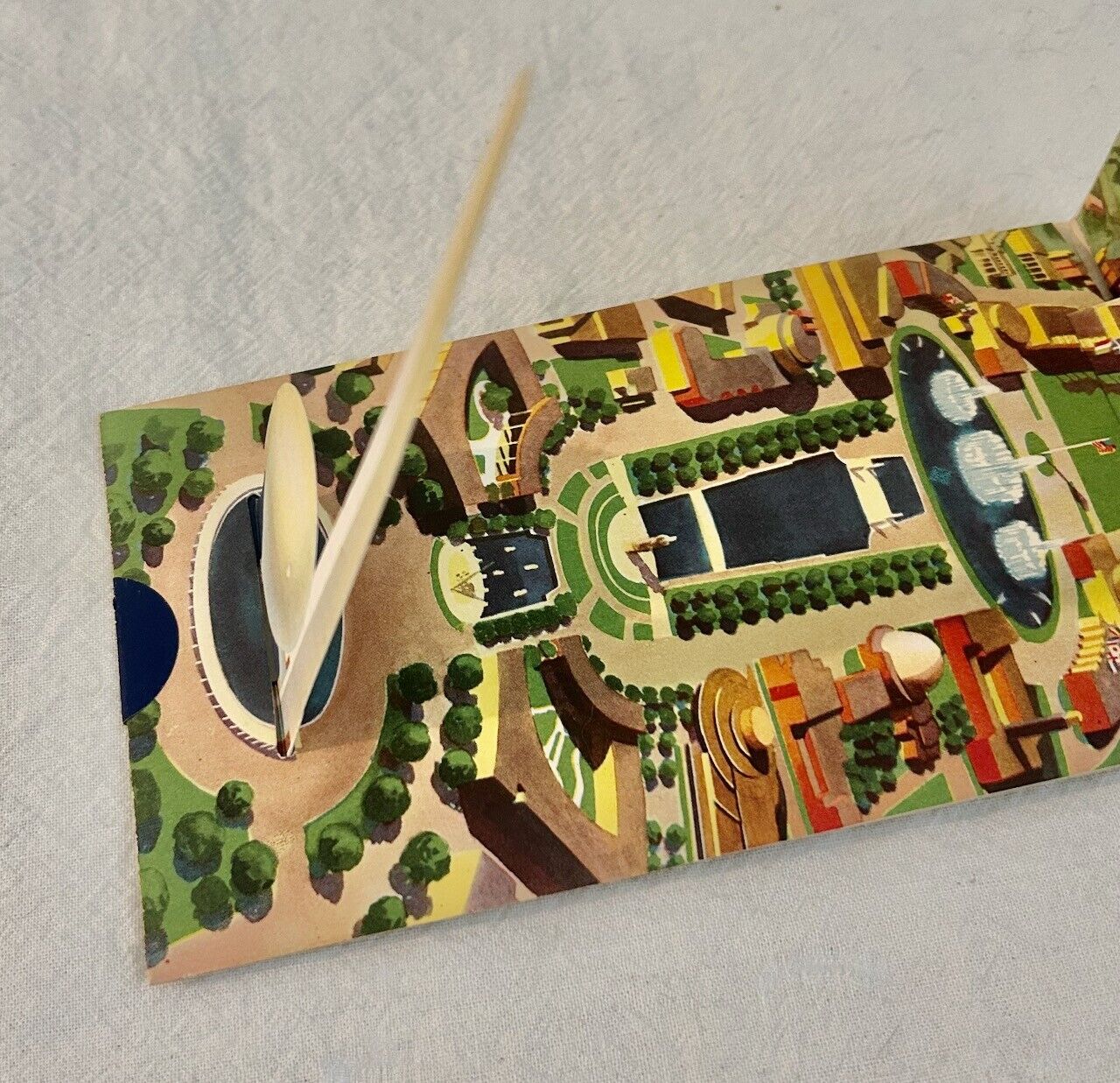 1939 NY World\'s Fair Postcard with Pop-Up Trylon & Perisphere, Aerial View