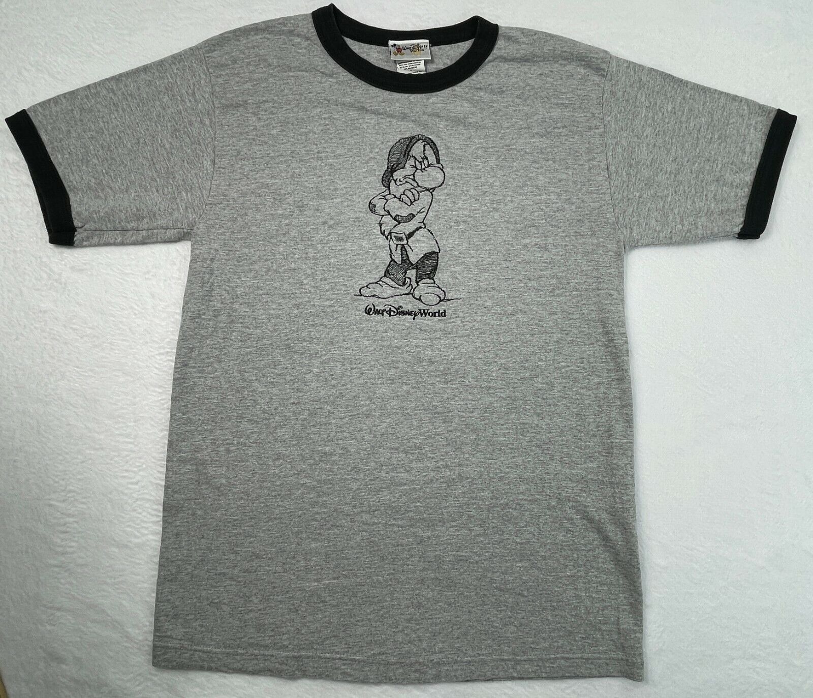 Walt Disney World Adult Medium T Shirt Grumpy Embroidered Snow White