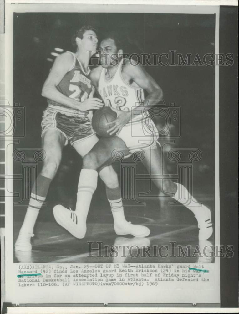 1969 Press Photo Atlanta Hawks vs Los Angeles, NBA Basketball Game - lrs30220