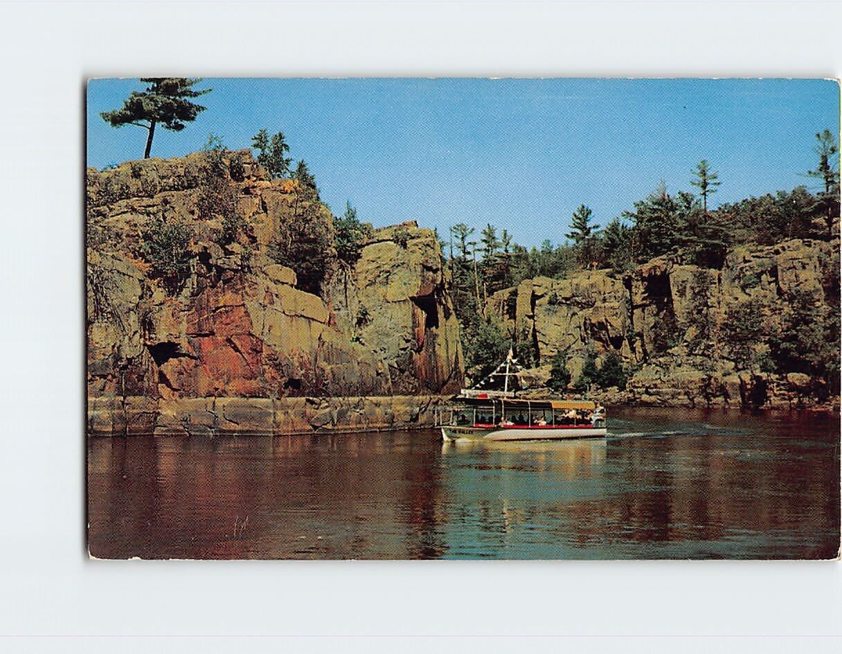 Postcard Sightseeing Boat \