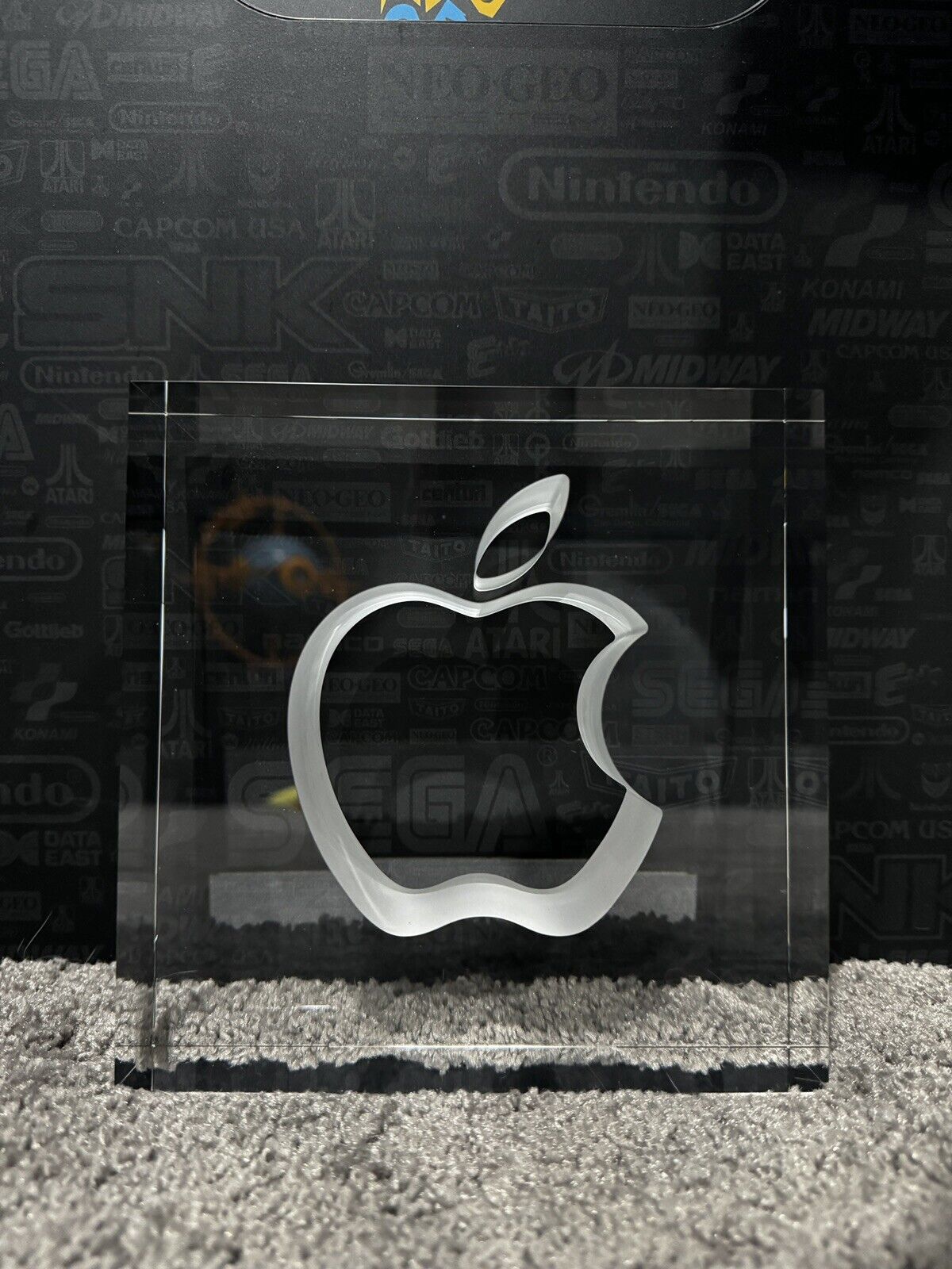 Apple Discontinued Crystal 10 Years Service Award rare