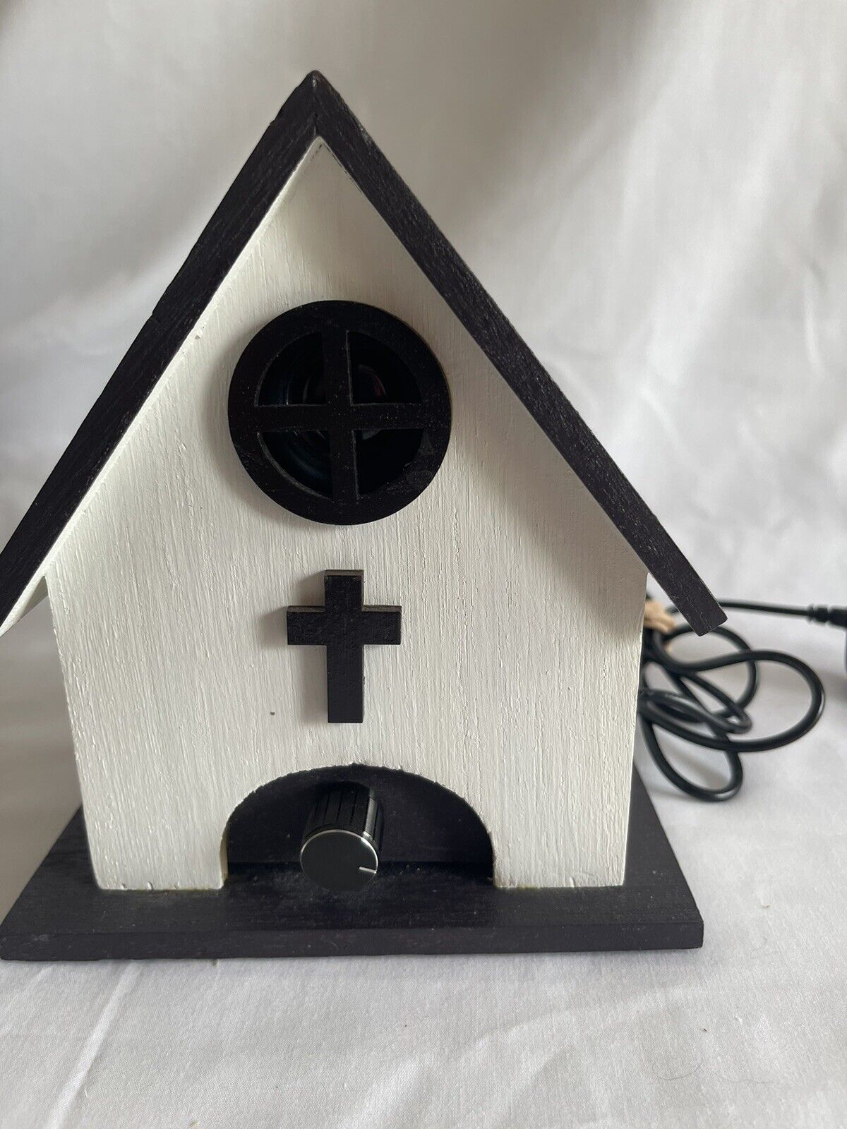 Musical Little Church Hymns Volume On/Off Easy Dial Plug In Skip Button On Side