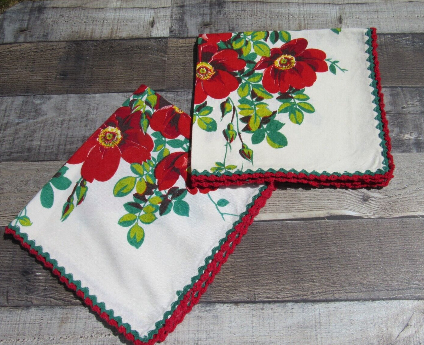 Vintage Printed Cotton Napkins w/Trim Repurposed Red Poppies Flowers 17\