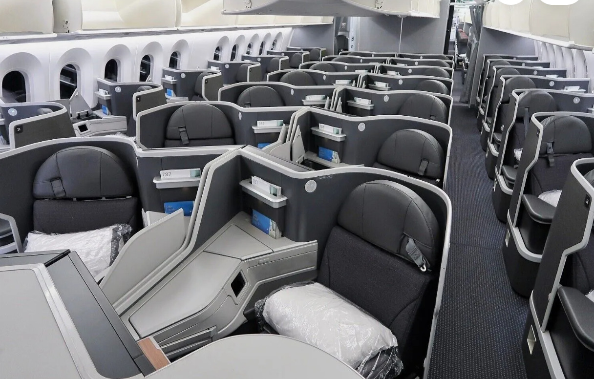 AA American Airlines Systemwide Upgrade SWU - Book by November 13 2024 