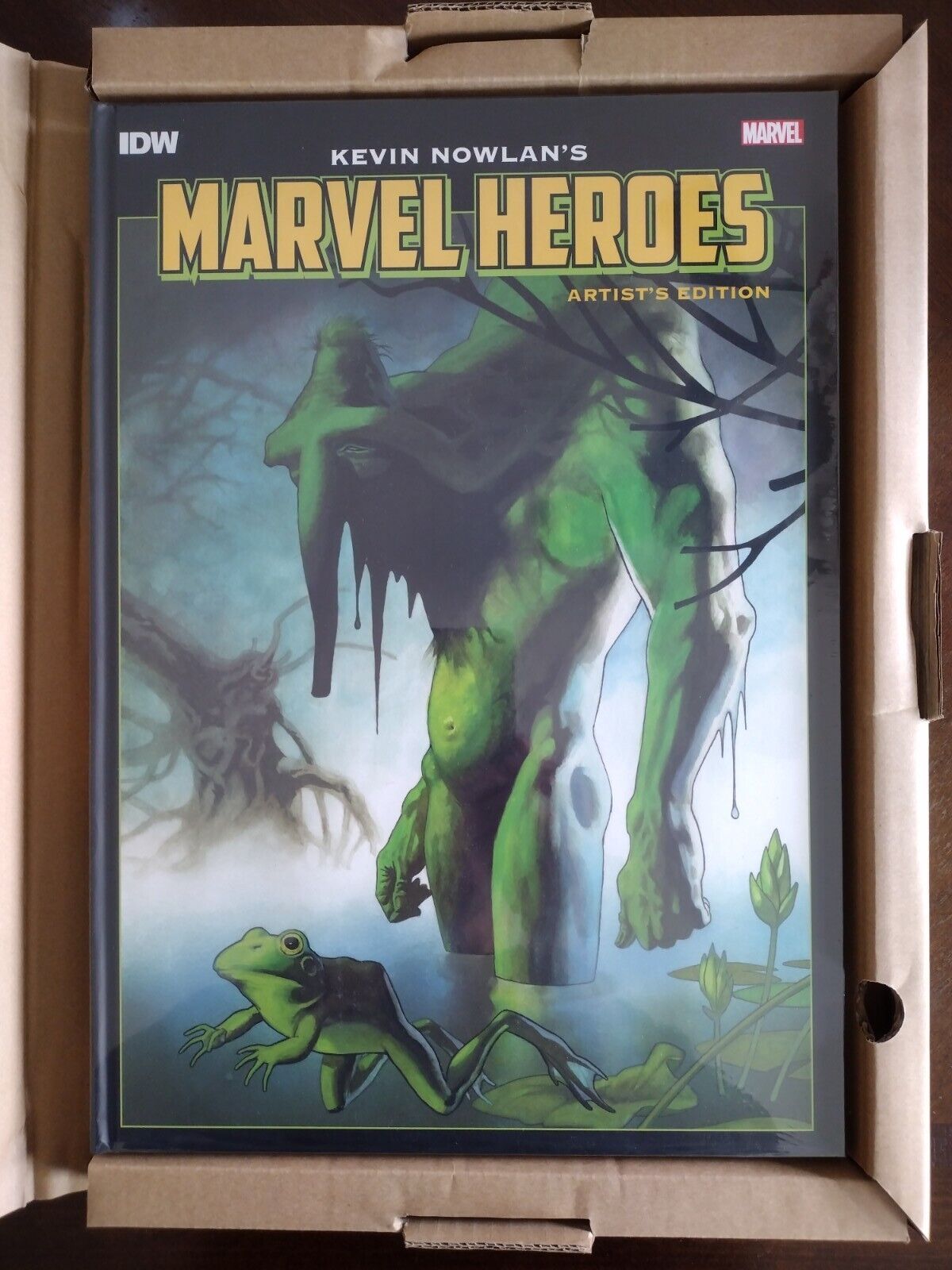 Kevin Nowlan\'s Marvel Heroes Artist\'s Edition Variant Signed IDW HC New Sealed