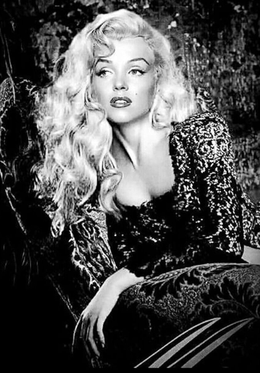 “Marilyn Monroe” LEGENDARY Actress/Famous Female Celebrity B&W 5X7 “STUNNING”💋
