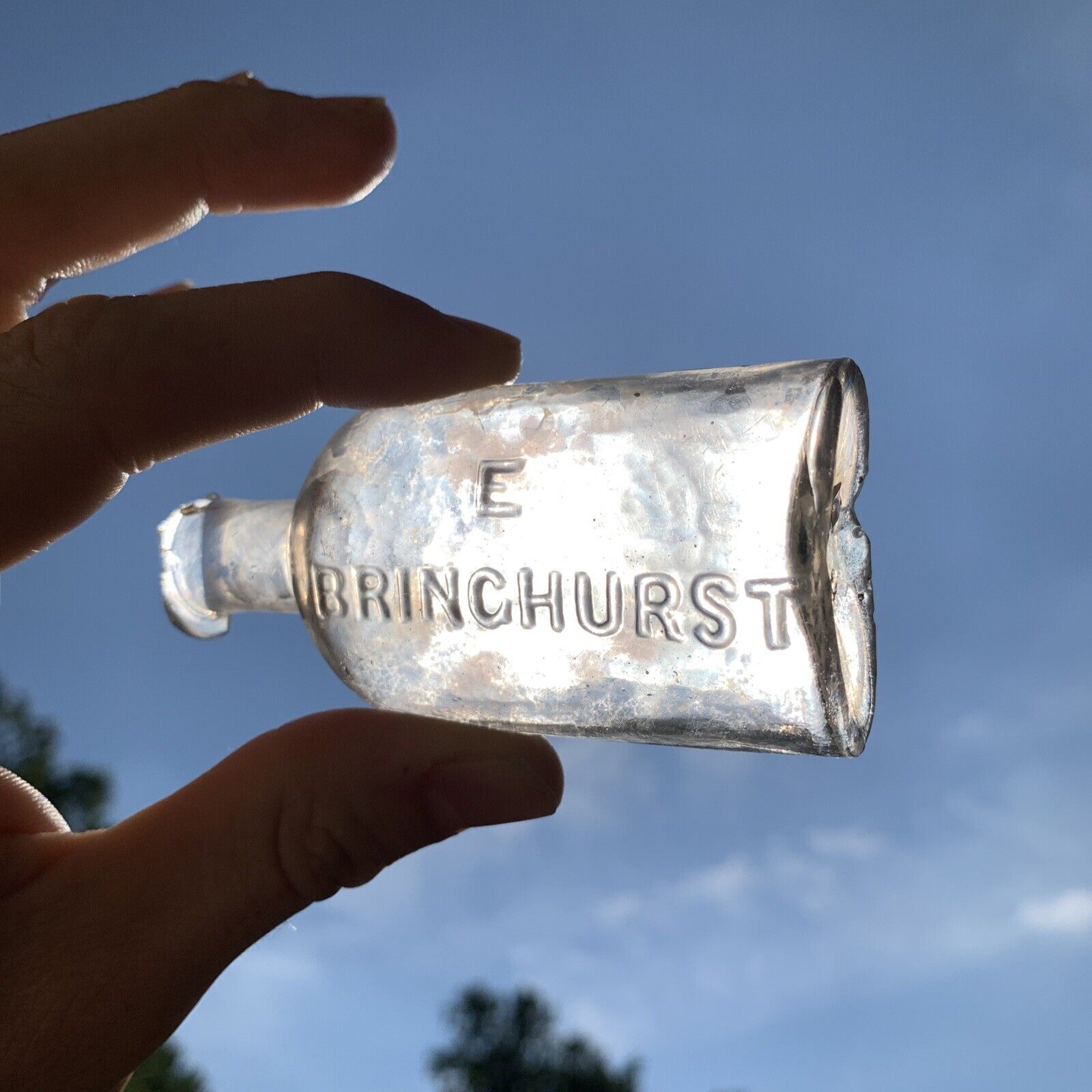 E. Bringhurst WILMINGTON DE - DELAWARE - EARLY 1850s Embossed Med Antique Bottle