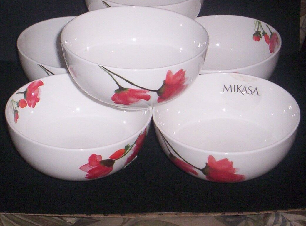 Mikasa Keira Red Poppy Cereal Salad Bowls Set of 5   Unused