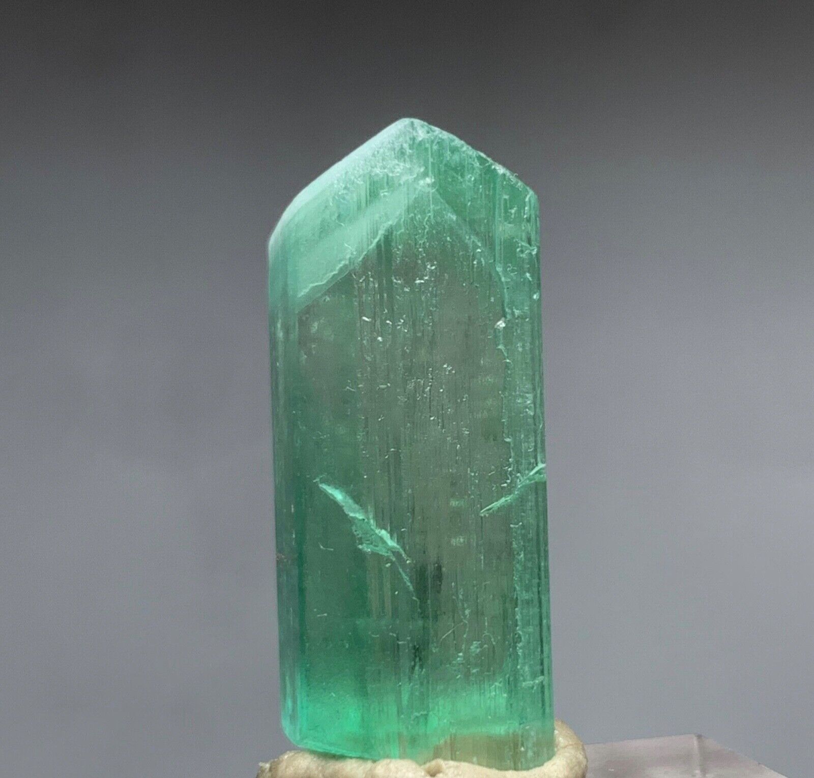61 CTS Top Quality Green Kunzite Crystal From Afghanistan