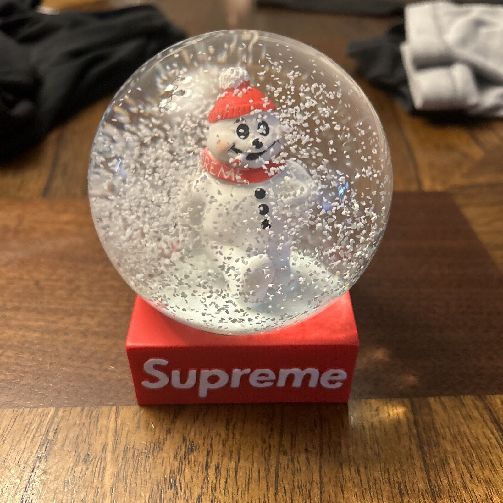 Supreme Snowman Snowglobe Red FW21 USED NO ORIGINAL BOX