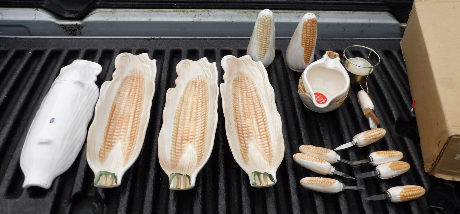 Vtg Set of 4 Ceramic Corn on the Cob Dishes 8 Picks Butter  Dish.  Brush , S&P