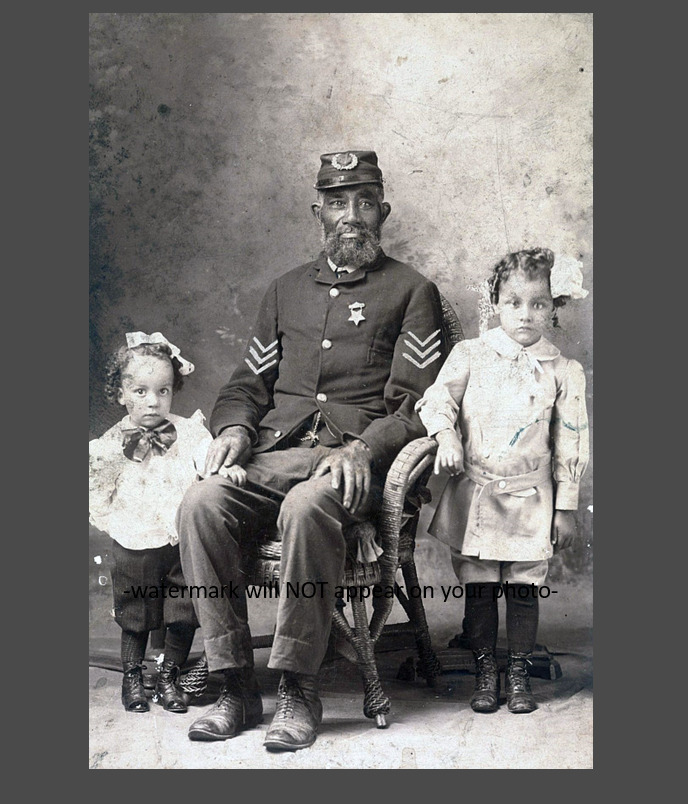 Black Civil War Soldier PHOTO Veteran With Children Portrait Grand Army Uniform