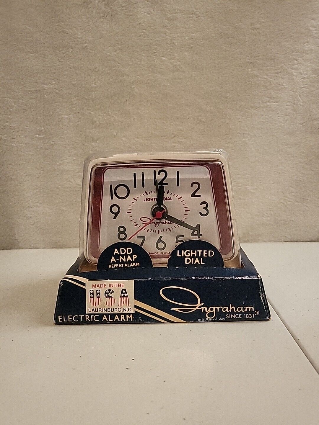 NOS Vintage Sealed Ingraham Alarm Clock Model 49-004 White Face Red Boarder 