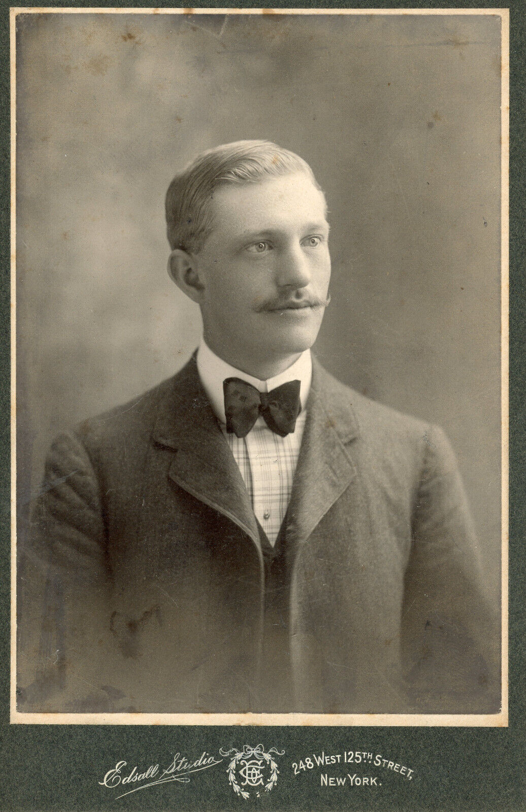 c.1890s Cabinet Card Photograph man  4.25 X 6.5\