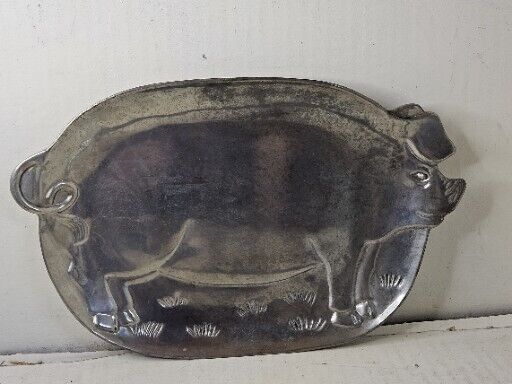 Vintage 1981 Vandor Imports Aluminum Plate Pig Shaped Collector\'s Plate 