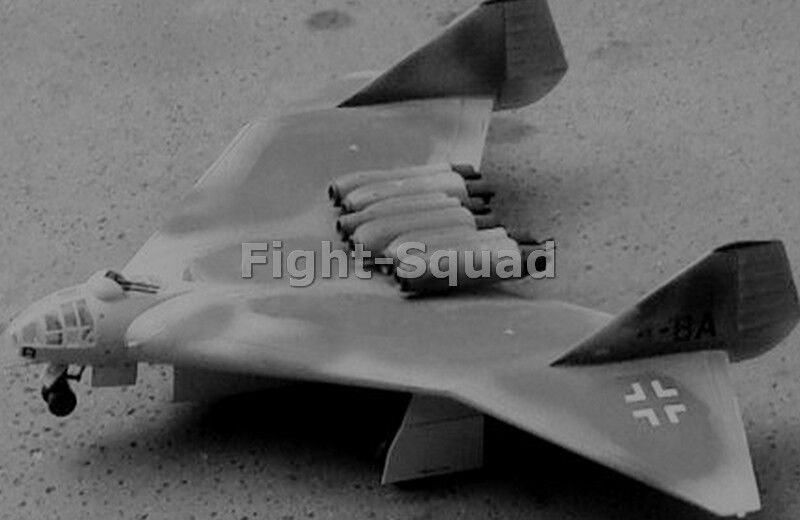 WW2 Picture Photo Arado E555 long-range bomber six-jet angular flying wing 2964