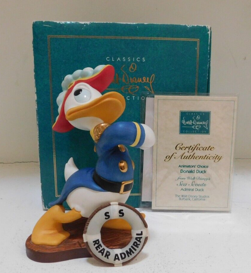 Disney Classics Collection 1994 Members Only Donald Duck Sea Scouts Rear Admiral