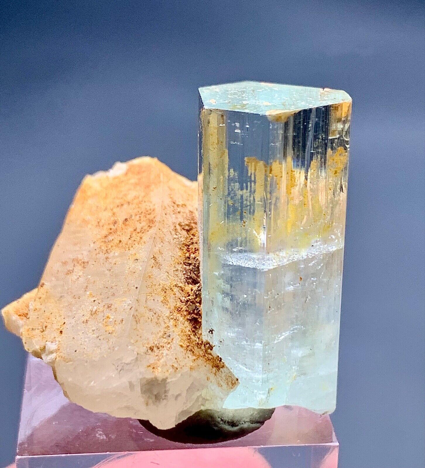 110 Carat Aquamarine Crystal Combine With Quartz Specimen From Skardu Pakistan