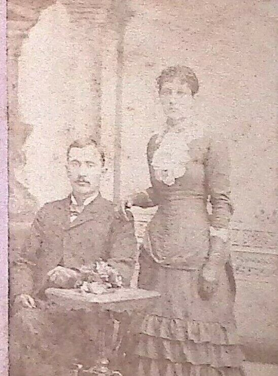 C.1870/80s CDV. Hoopeston, IL Stuido. Well Dressed Man & Woman. Dress Gloves.