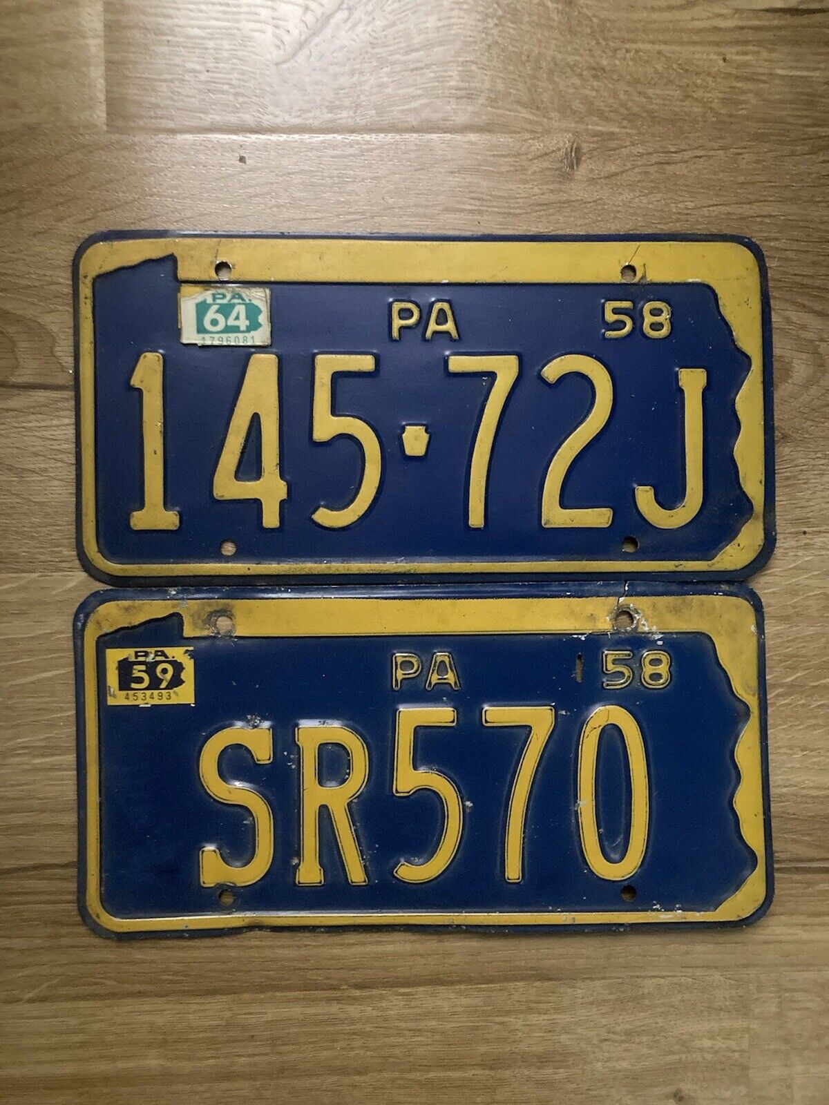 Lot Of 2 Vintage 1958 1959 1964 Pennsylvania PA License Plates Blue Yellow
