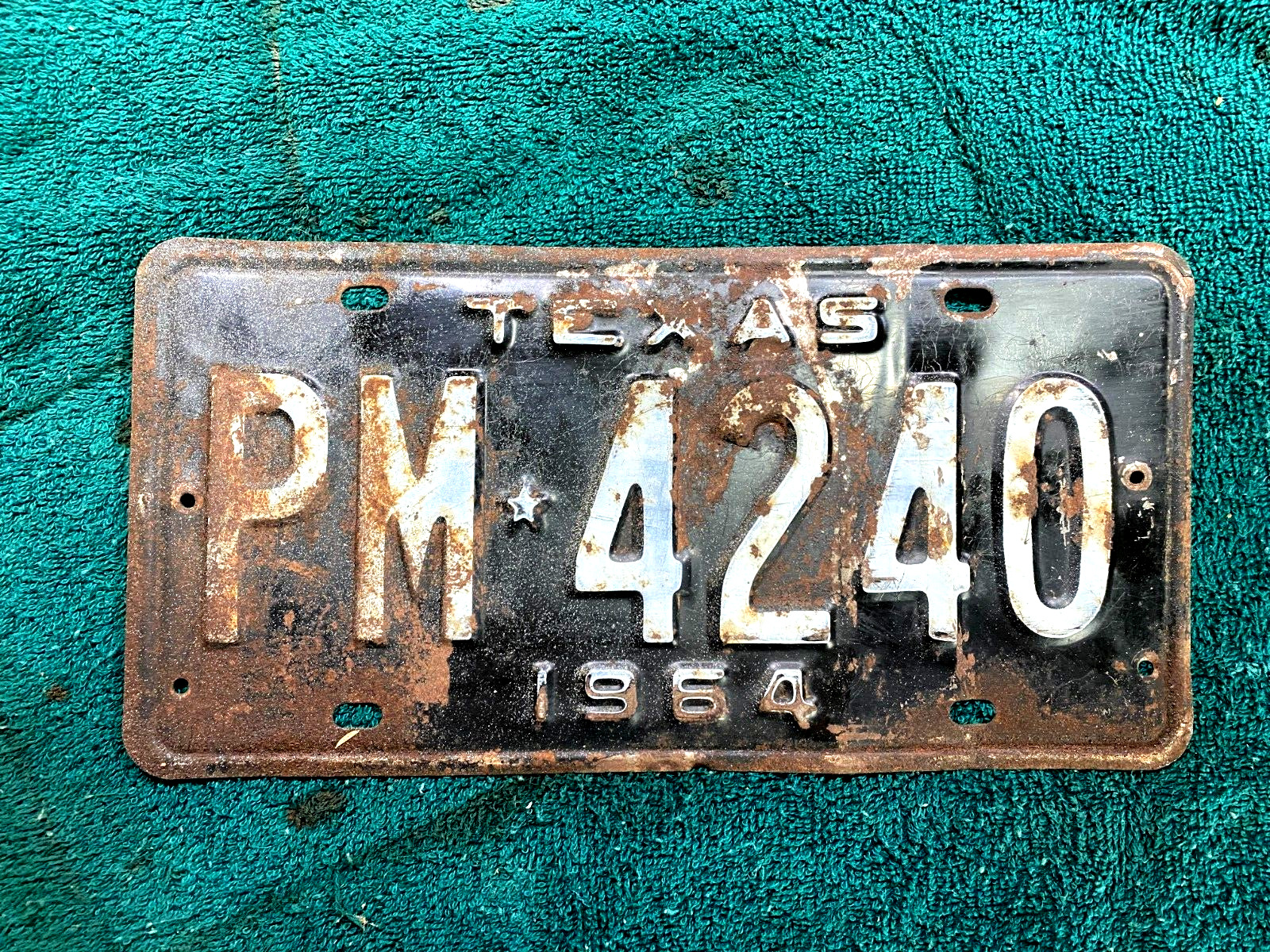 Vintage 1964 Texas Auto License Plate Car Ford Chevrolet Mopar Tag PM 4240