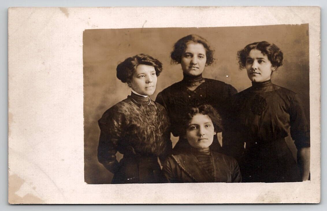 RPPC Four Edwardian Women Sisters Family Photo Portrait c1910 Postcard R30