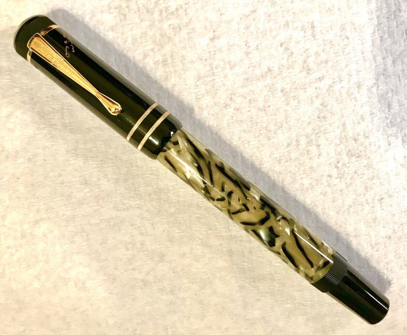 Montblanc Oscar Wilde Writer’s Edition Fountain Pen, M Nib, Mint Condition