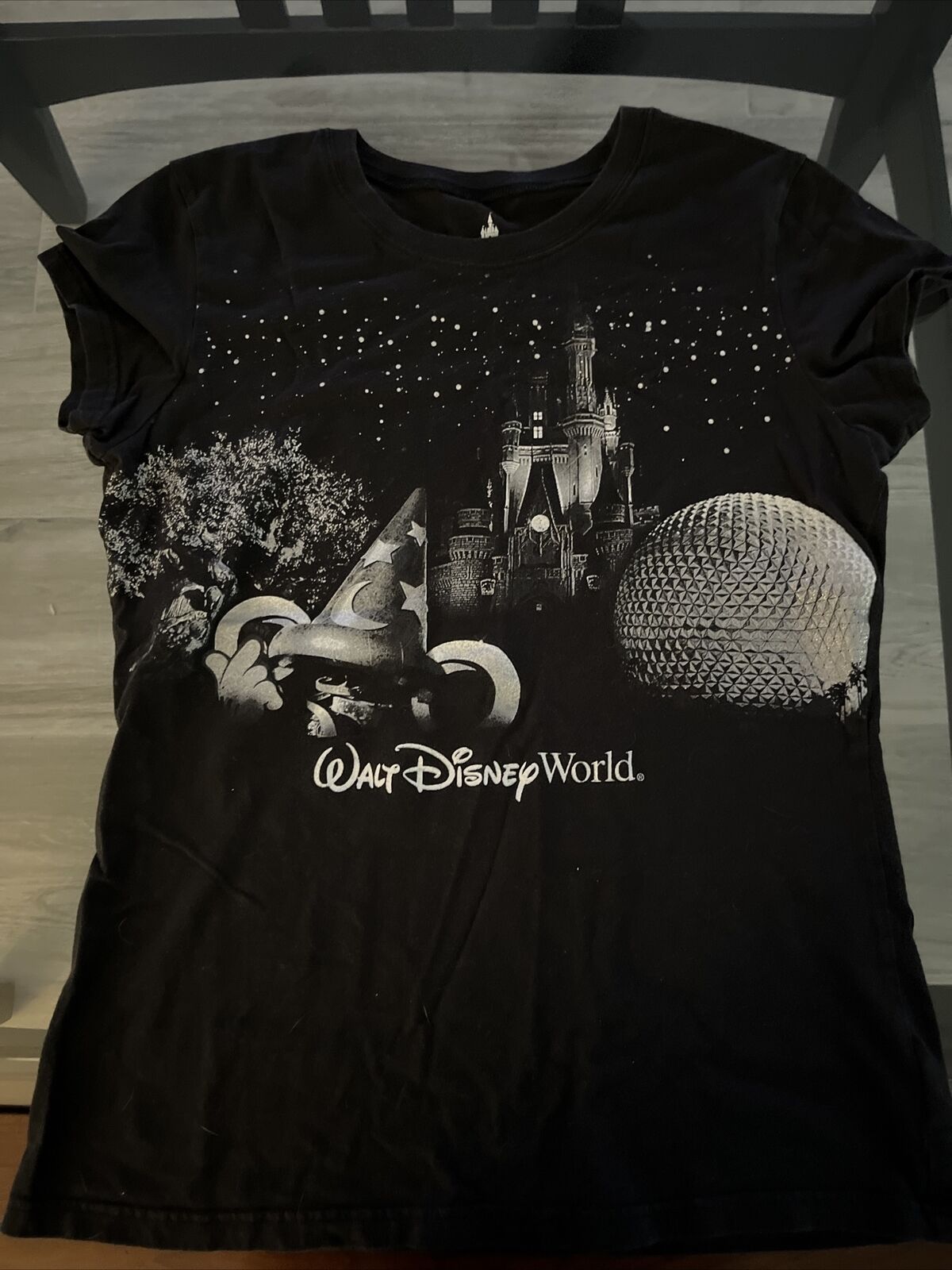 Vintage Disney World Ladies L Shirt Epcot Magic Kingdom MGM Icon Black