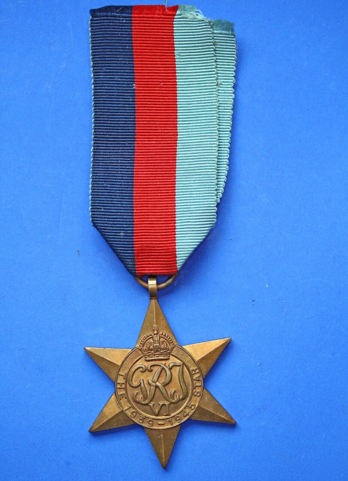 British WW2 medal - George VI 1939 - 1945 Star with ribbon              [29983]