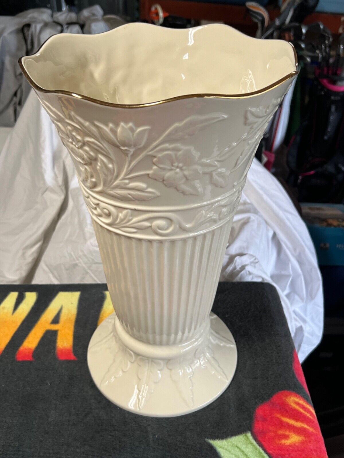 LENOX Princeton Vase Ivory w/ Gold Rim Raised Floral Design 16