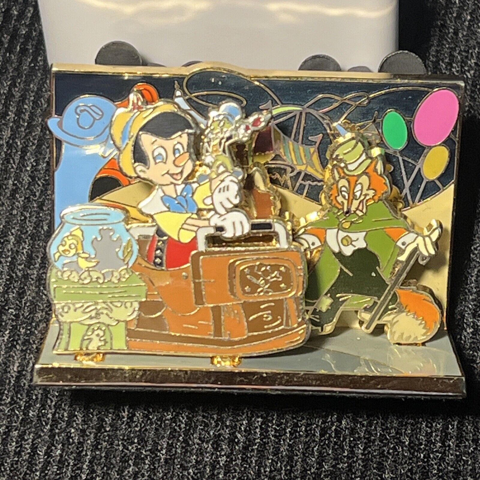 Disney Pin Rare Pinocchio and Jiminy\'s Daring Journey Diorama 3D