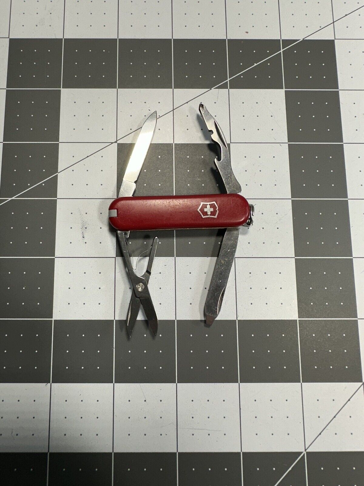 Victorinox Rambler Classic Swiss Army Pocket Knife 58MM RED 7393