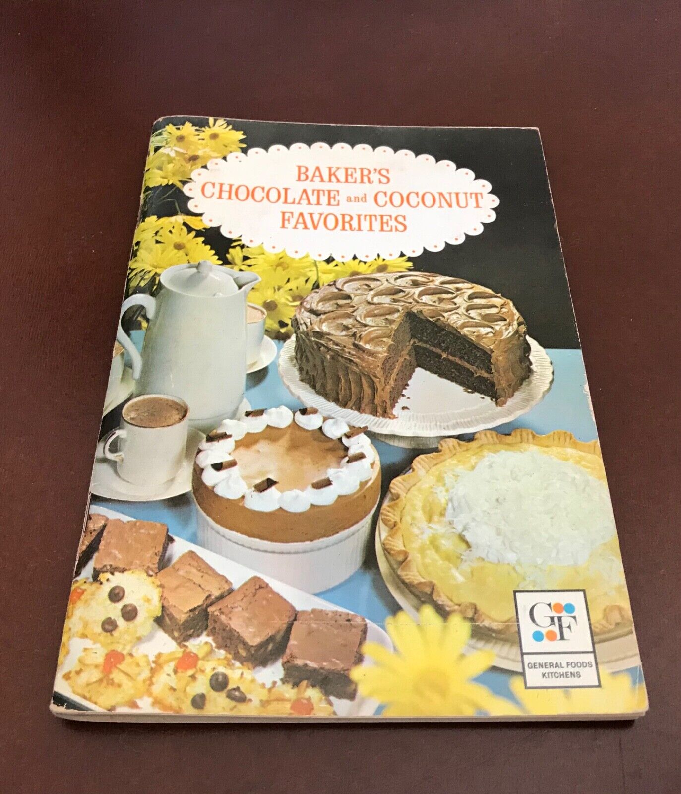 VTG Baker\'s Chocolate and Coconut Favorities.1965..Cookbook